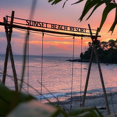 Sunset Beach Resort Weh Sabang  Exteriör bild