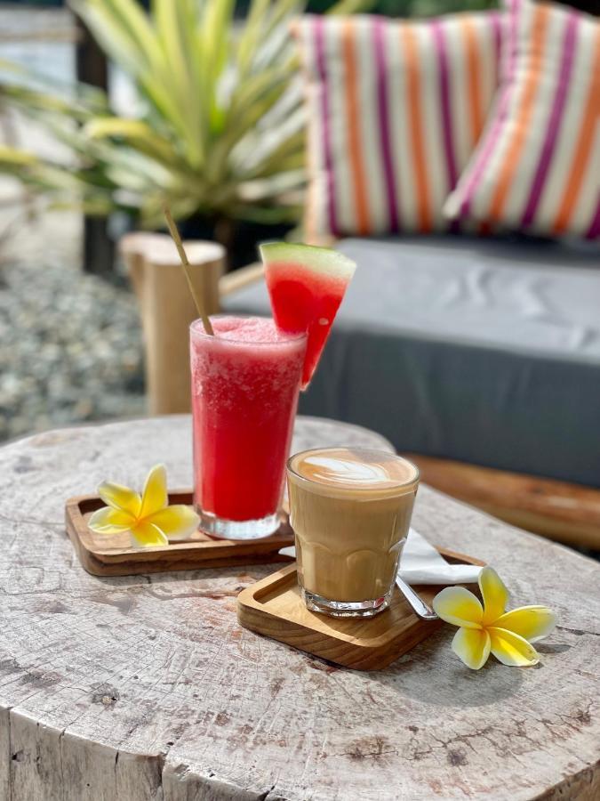 Sunset Beach Resort Weh Sabang  Exteriör bild