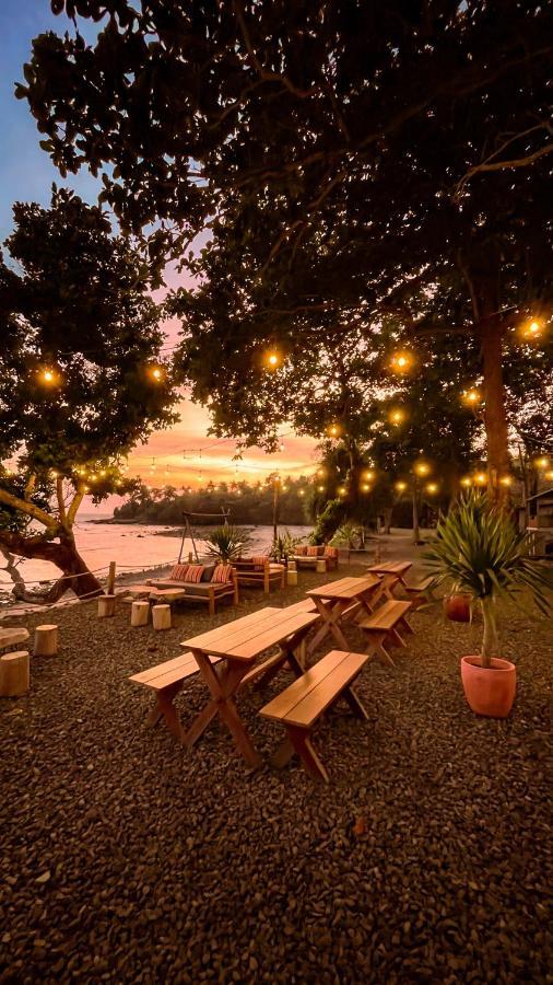 Sunset Beach Resort Weh Sabang  Exteriör bild