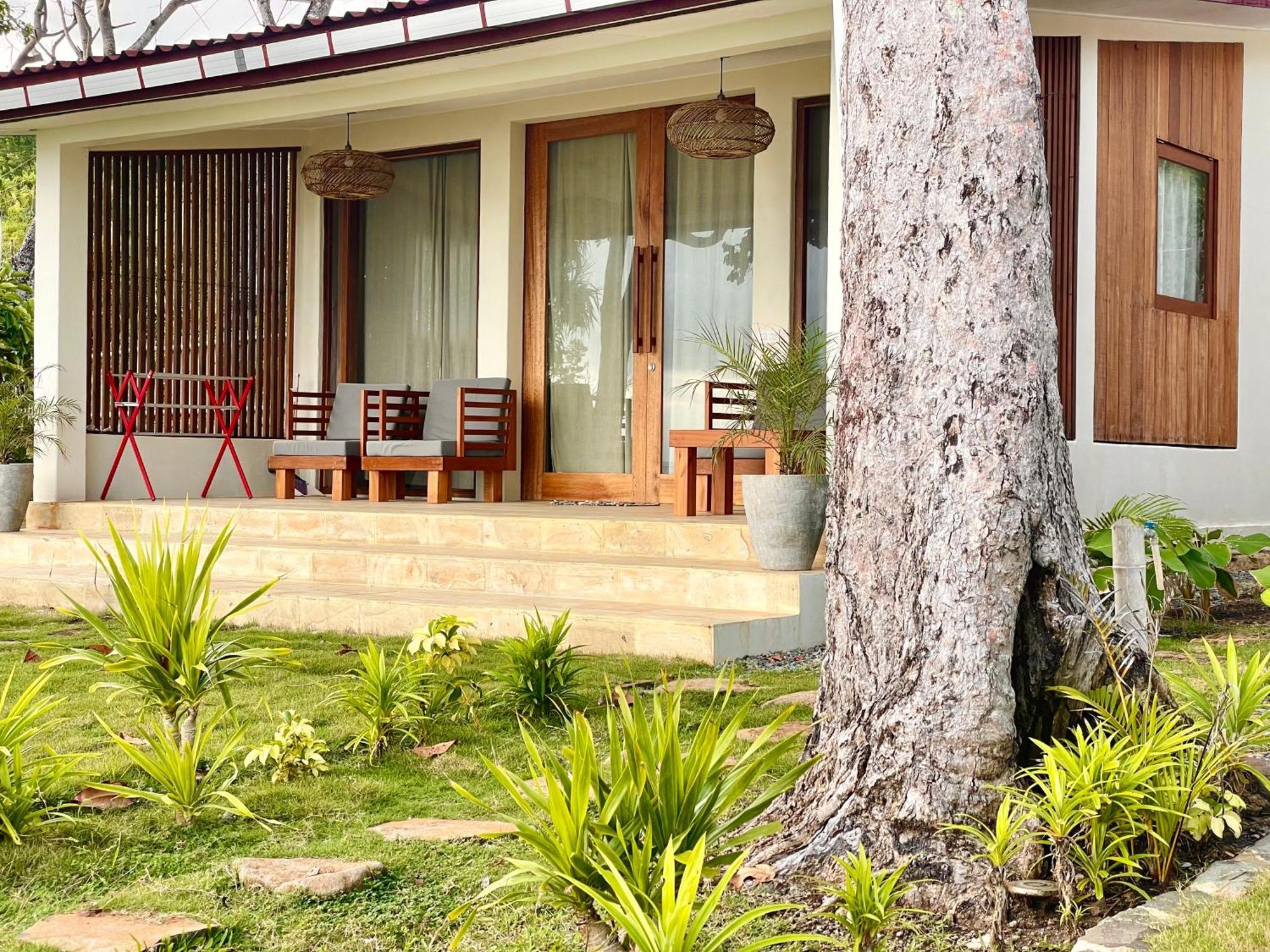 Sunset Beach Resort Weh Sabang  Exteriör bild