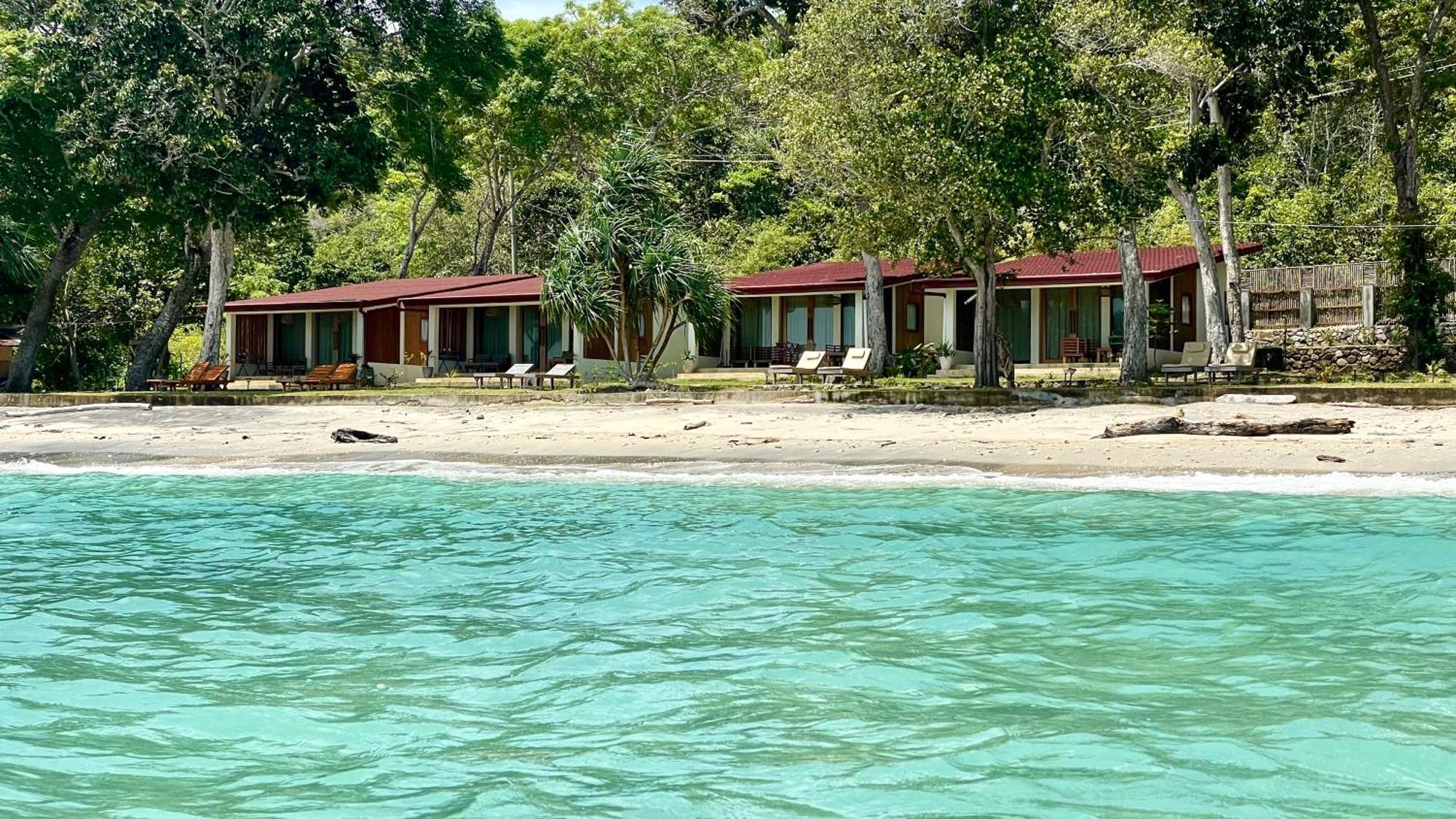 Sunset Beach Resort Weh Sabang  Exteriör bild